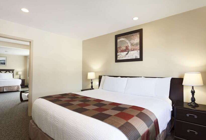 汽车旅馆  Days Inn By Wyndham Montreal East