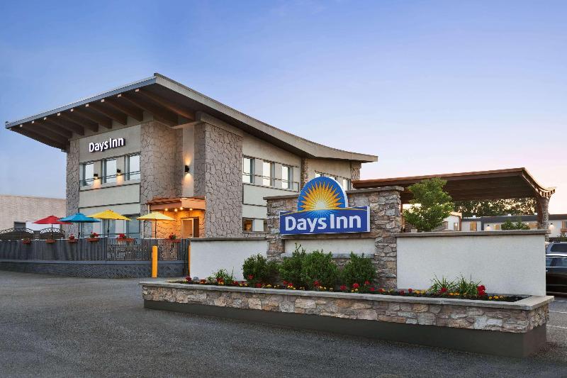 汽车旅馆  Days Inn By Wyndham Montreal East