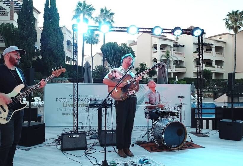 Ramada Hotel & Suites By Wyndham Costa Del Sol