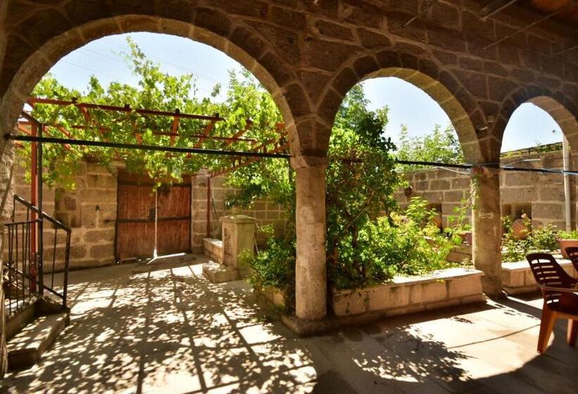 فندق صغير Kapadokya Ihlara Günalp Konağı