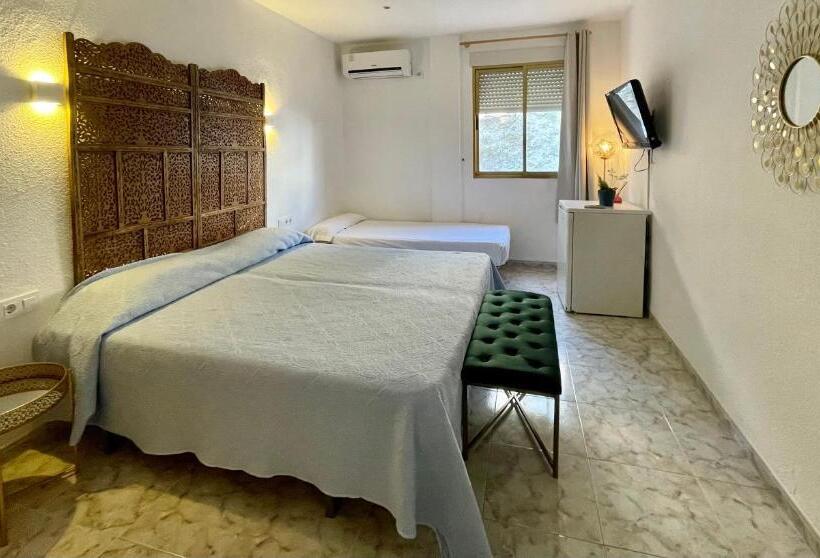 ホテル Chinasol Low Cost