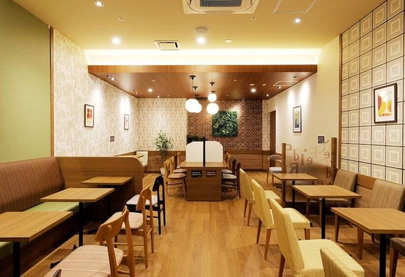 בית מלון כפרי Jr Inn Sapporo Kita 2 Jo