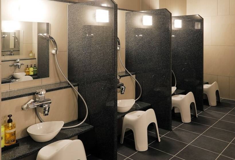 בית מלון כפרי Jr Inn Sapporo Kita 2 Jo