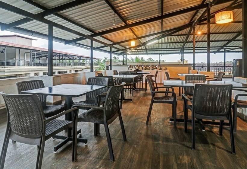 Hotel Treebo Aquamarine Arpora