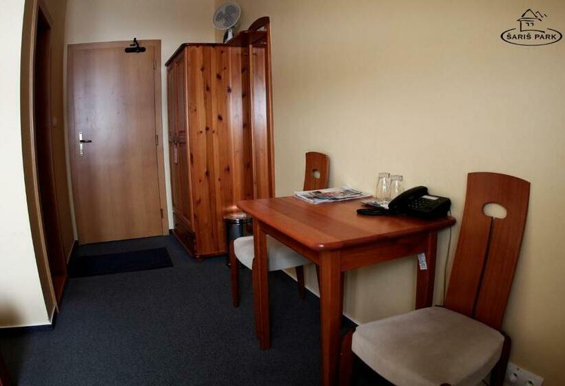 ホテル Wellness Pension & Salaš šariš Park
