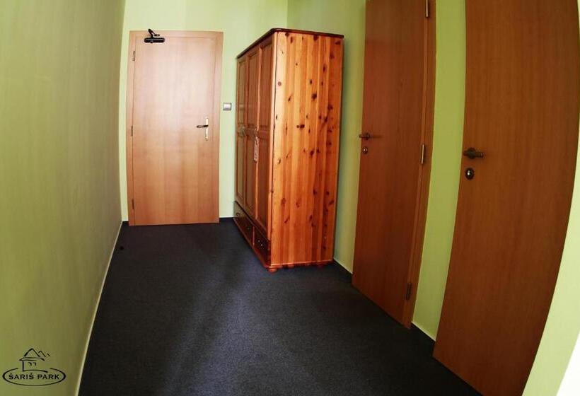 ホテル Wellness Pension & Salaš šariš Park