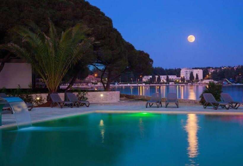 ペンション Apartments And Rooms With Parking Space Porec   6917