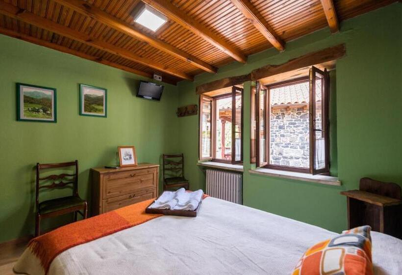 פנסיון Hostal Peña Santa