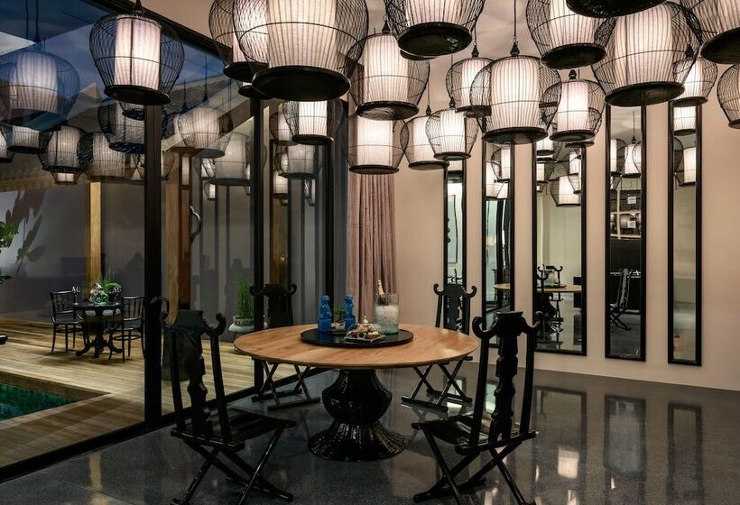 리조트 The Secret Pool Villas By The Library Koh Samui