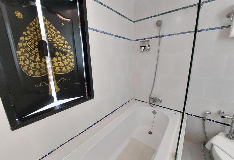 Supalai Scenic Bay Resort And Spa, Sha Extra Plus