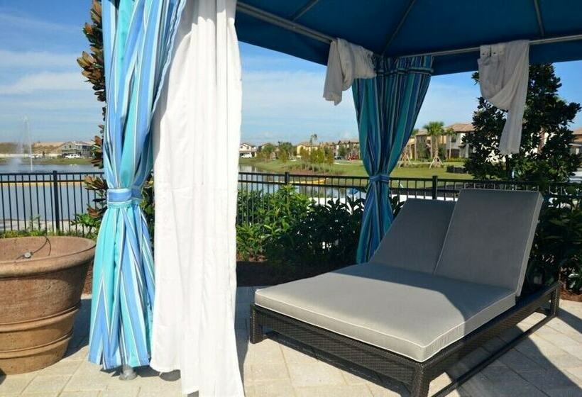 5 Bed 5 Ba Villa With Game Room, Pool & Spa