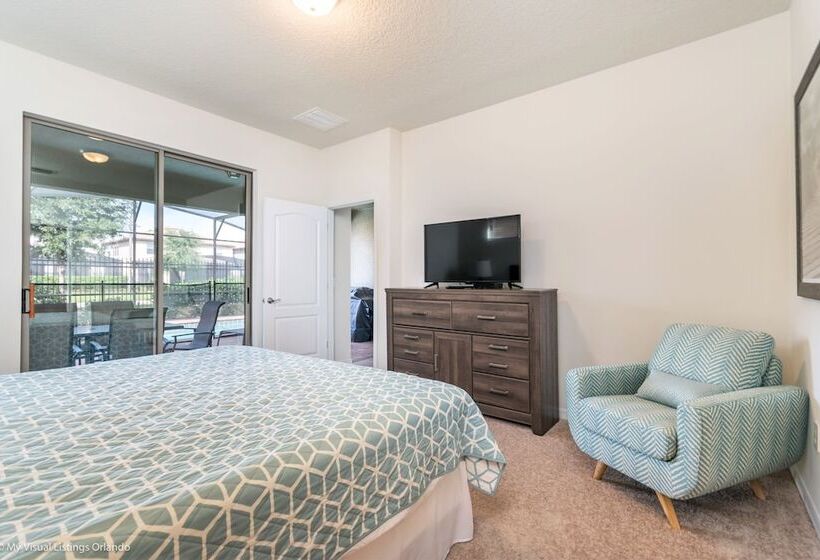 5 Bed 5 Ba Villa With Game Room, Pool & Spa