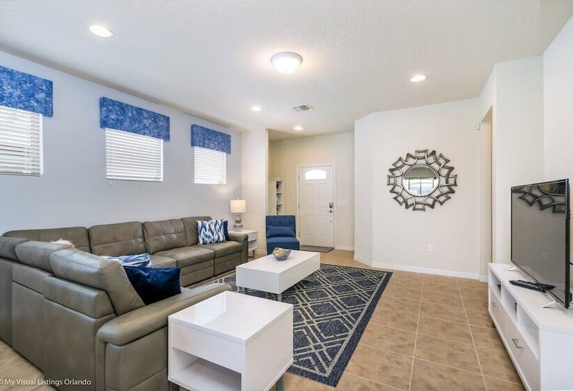 5 Bed 5 Ba Villa With Game Room, Pool & Spa