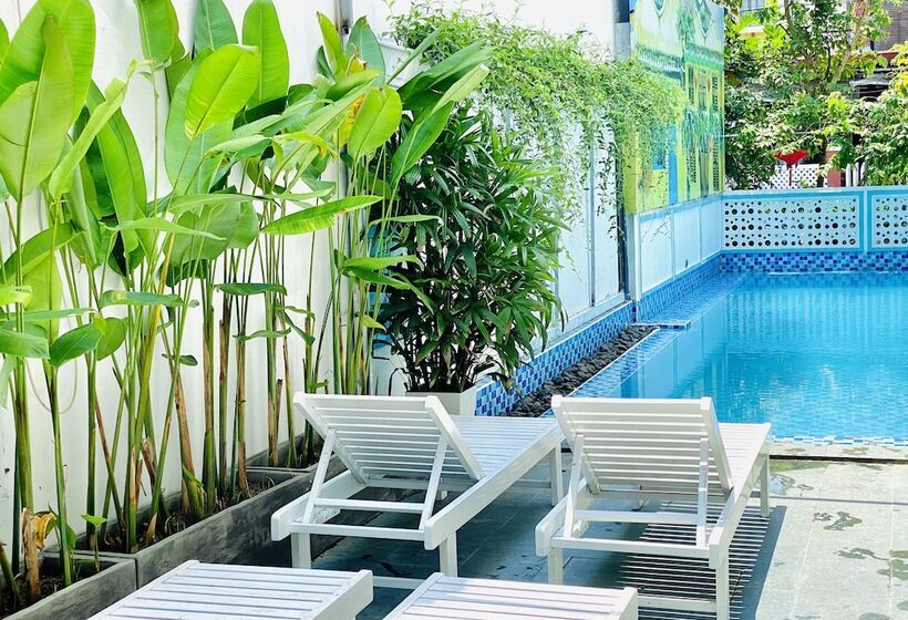 هتل Grand Holiday Hoian Villa