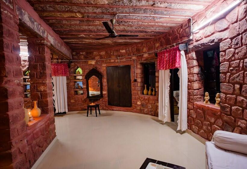 בית מלון כפרי The Desert Haveli Resort And Camp