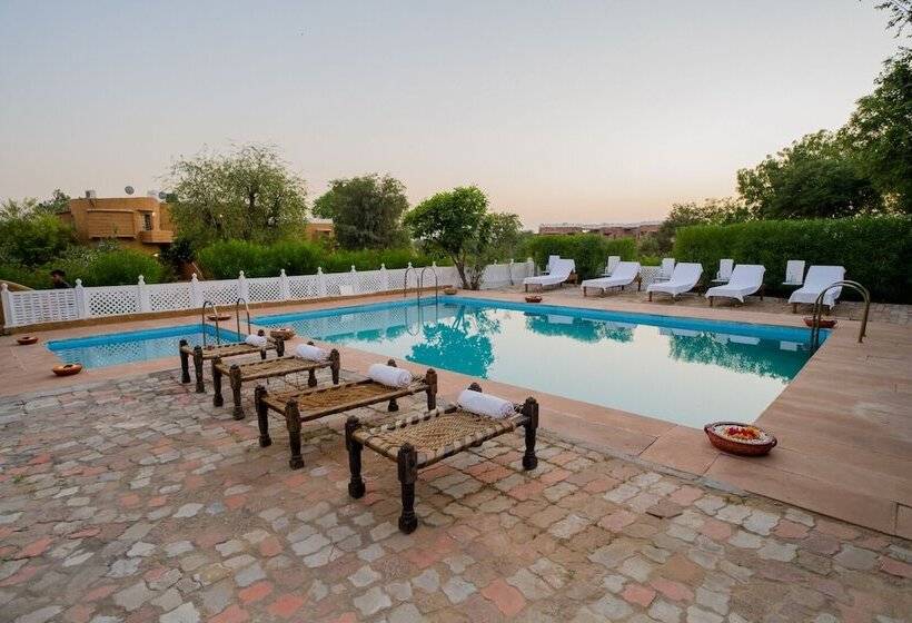 בית מלון כפרי The Desert Haveli Resort And Camp