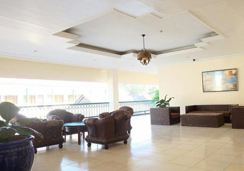 Dottie's Place Hotel & Restaurant