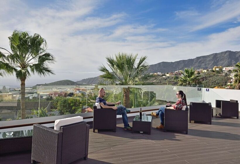 Apartamentos Adjovimar