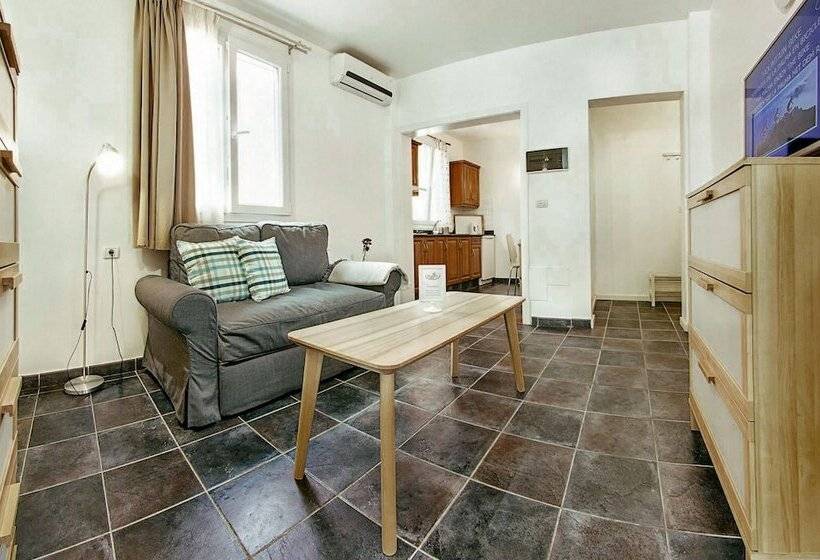 Apartamentos Adjovimar