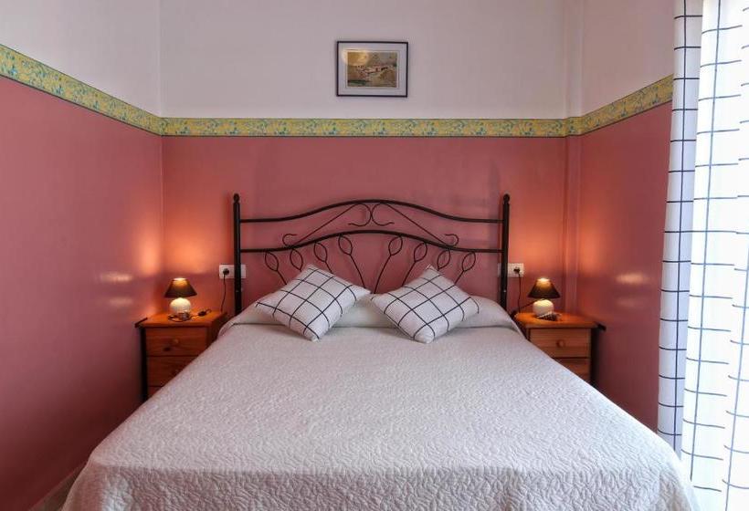 Apartamentos Mundaka Albir