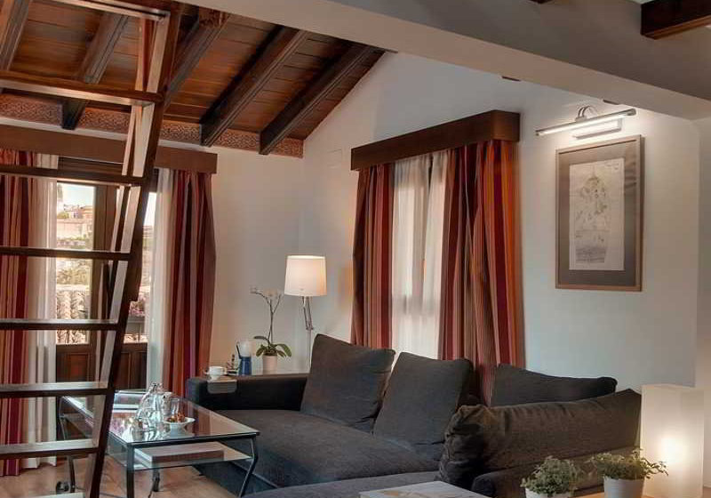 Apartamentos Muralla Ziri