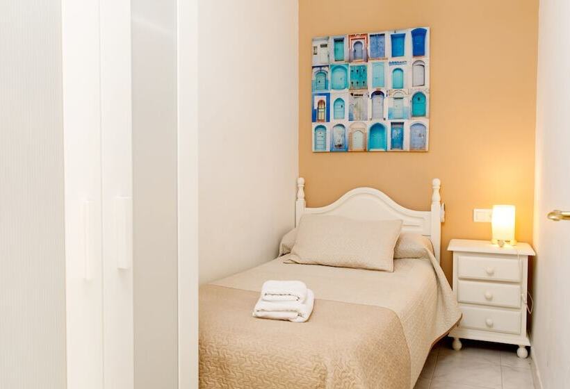 At Almoraide Rooms Suites