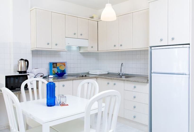 At Almoraide Rooms Suites