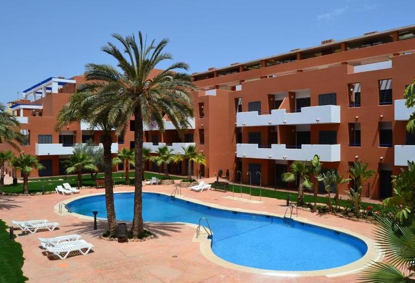 Apartamentos Turisticos Parque Tropical