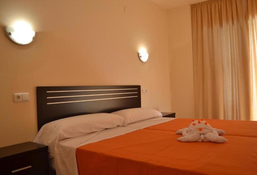 Apartamentos Turisticos Parque Tropical