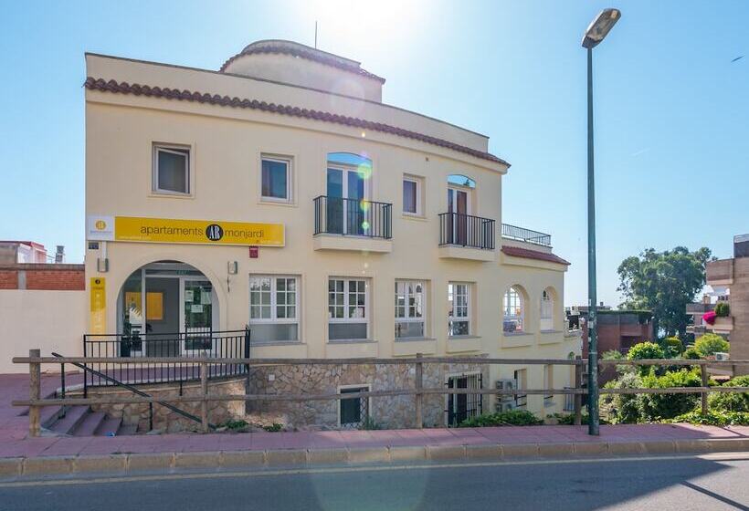 Apartaments Monjardí