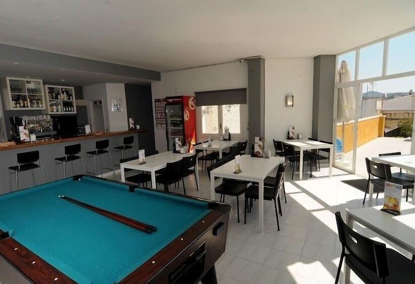 Apartaments Monjardí