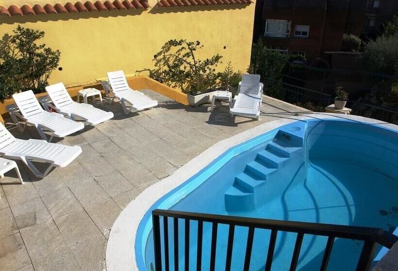 Apartaments Monjardí