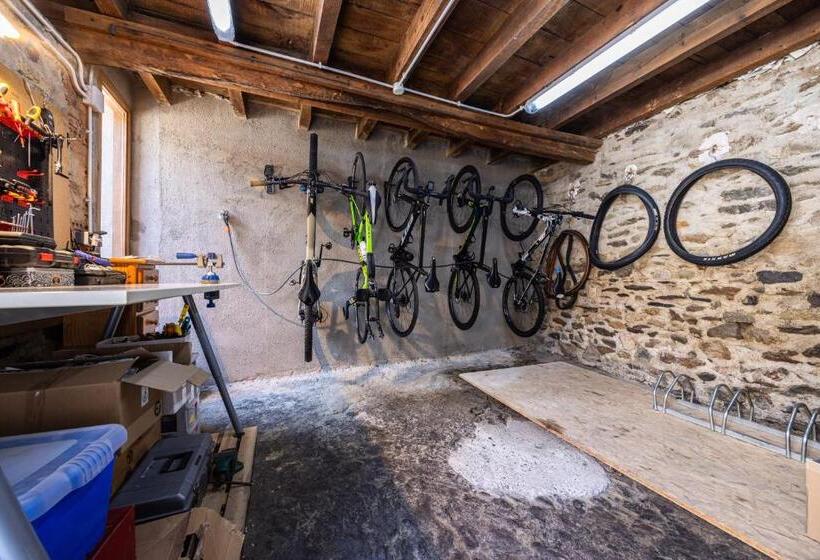 Aparthotel Les Corts