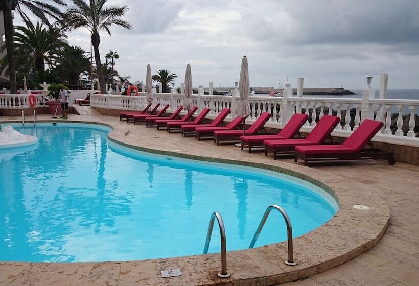 Club Puerto Atlantico