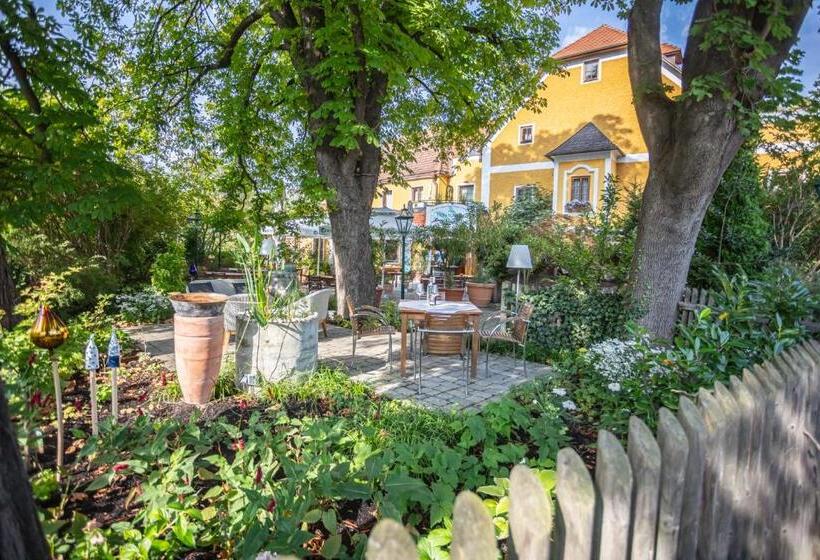 Donauwirt   Hotel Garni