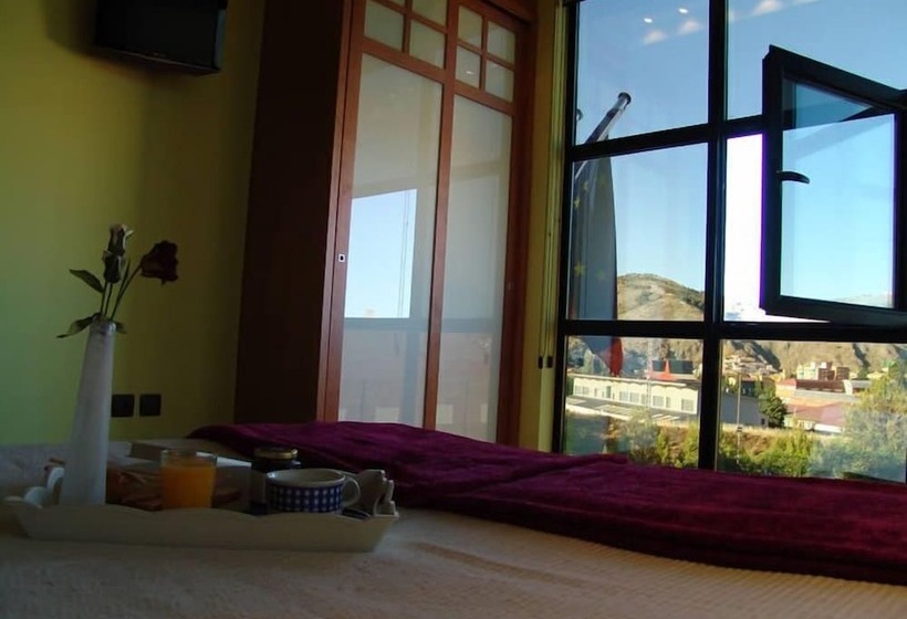 مسافرخانه Buenavista