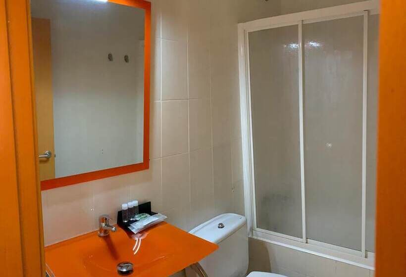 Hostal Monasterio De Rueda