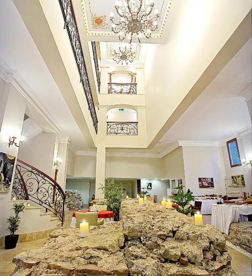 Acra Hotel Special Category