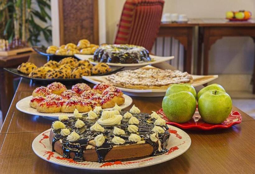 Acra Hotel Special Category