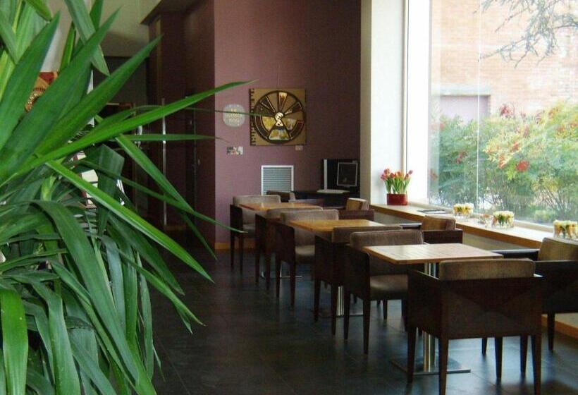 בית מלון כפרי Admiral Park