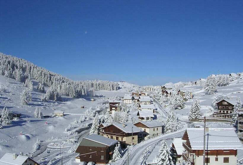 فندق Adonis Le Chastellan