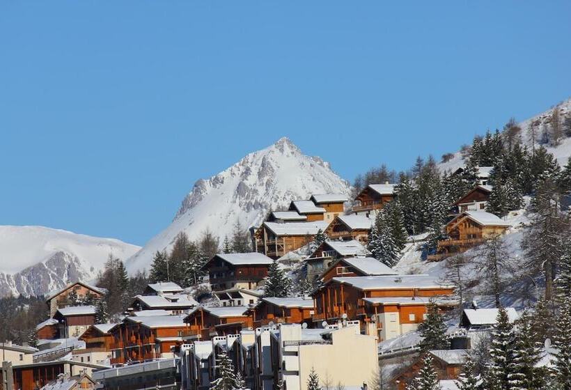 فندق Adonis Le Chastellan