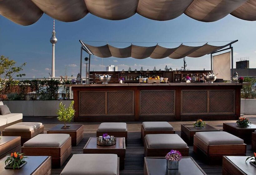 هتل Amano Rooms & Apartments