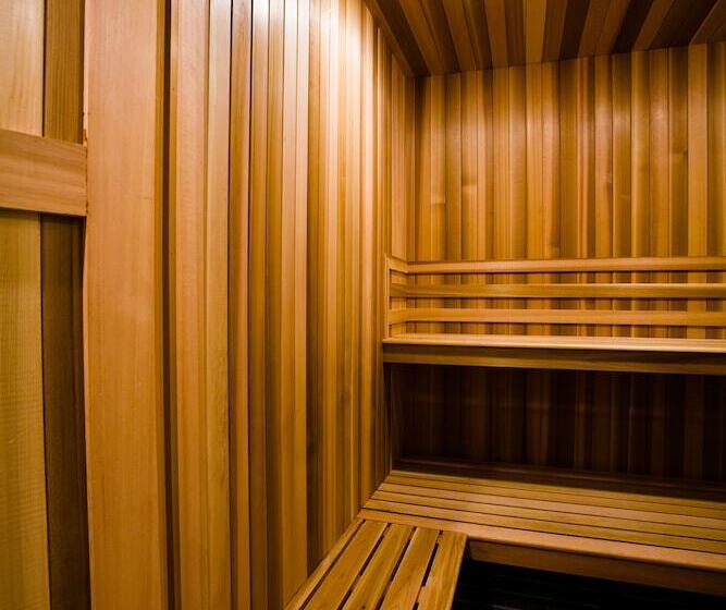 酒店 Auberge Du Draveur