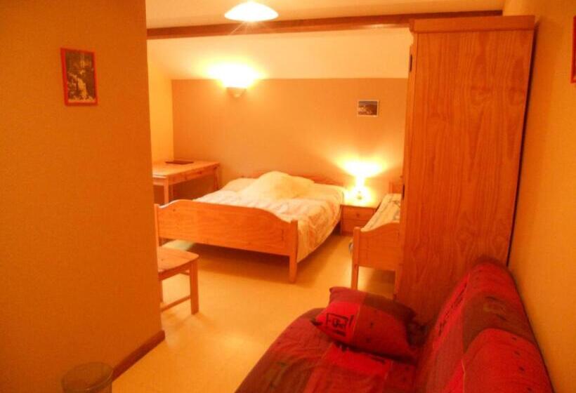 酒店 Auberge Du Saut Des Cuves