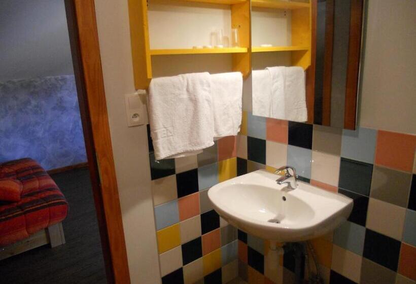 酒店 Auberge Du Saut Des Cuves