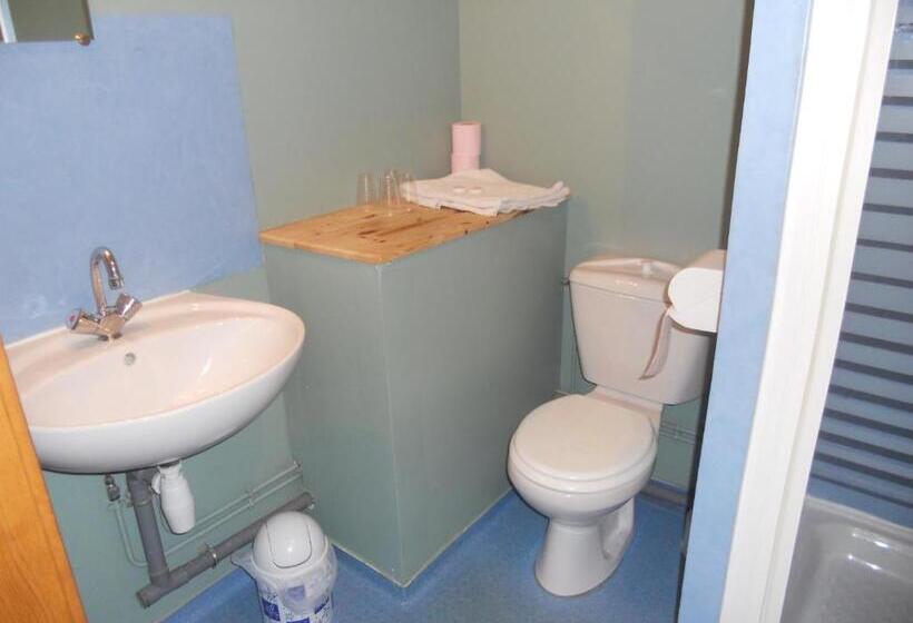 酒店 Auberge Du Saut Des Cuves