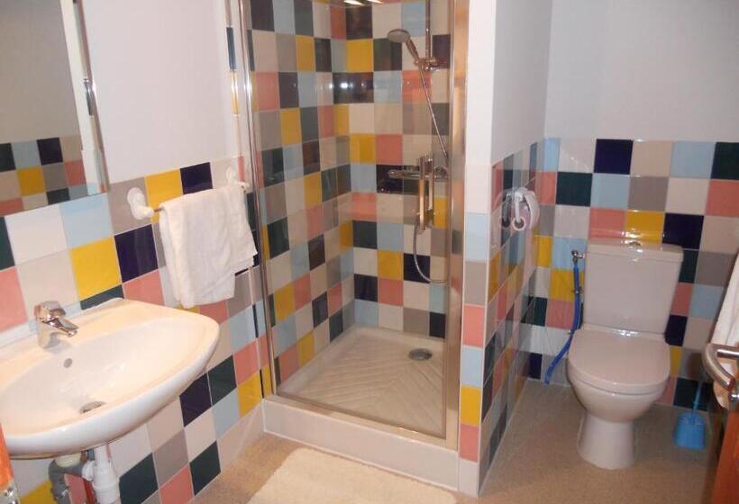 酒店 Auberge Du Saut Des Cuves