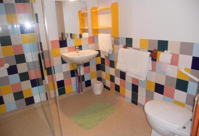 酒店 Auberge Du Saut Des Cuves