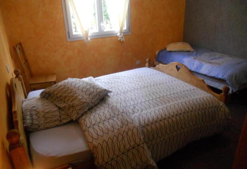 酒店 Auberge Du Saut Des Cuves